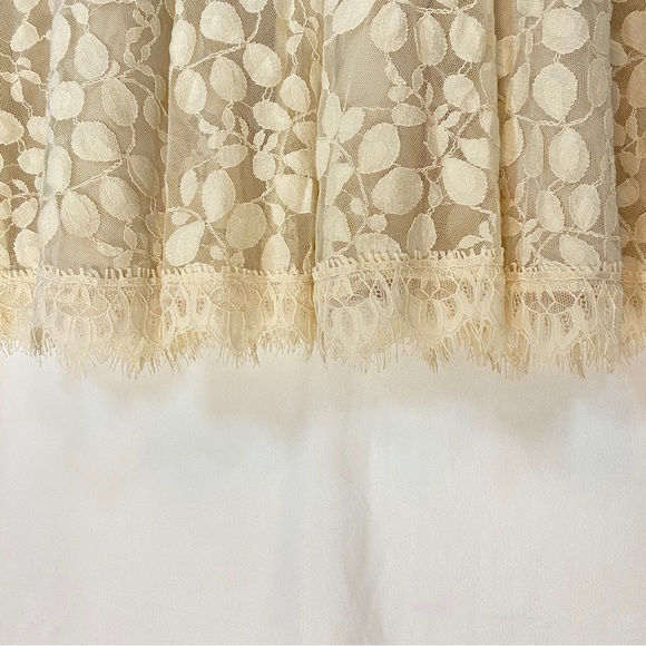 Lauren Conrad cream lace dress, Size 2 - Picture 5 of 12